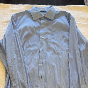 Elegant Blue Checkered Men's Dress Shirt